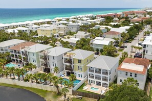 Talo | 9 makuuhuonetta