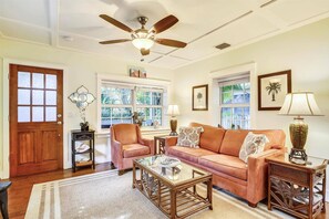 House | 2 bedrooms - Paradise Palms by Avantstay Great Location w Outdoor Dining BBQ Close to Higgs Beach Month Long Stays (Key West)