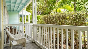 Unclassified image, 5 of 26, button - Conch Adventure by Avantstay Great Location w Patio Outdoor Dining and Shared Pool Week Long Stays (Key West)