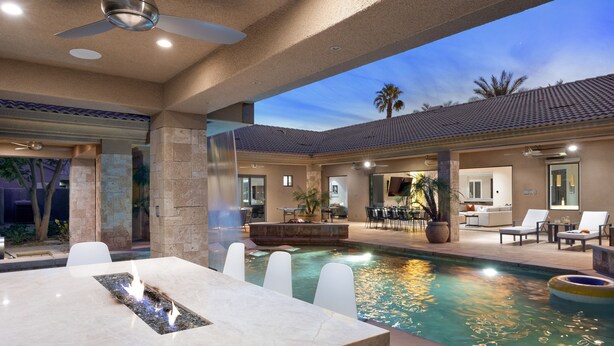 House - Casa Palmera by Avantstay Entertainer s Oasis w Guesthouse (Indio)