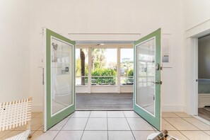 House | 5 bedrooms - Halo by Avantstay Walk to Beach Private Pool (Destin)