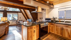 House - Bear s Lair by Avantstay 3mins From Bear Mountain Ski Resort (Big Bear Lake)