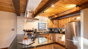 House - Bear s Lair by Avantstay 3mins From Bear Mountain Ski Resort (Big Bear Lake)