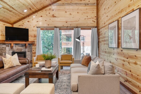 House | 6 bedrooms - Bluebell by Avantstay Incredible Views w Large Balcony Indoor Pool (Sevierville)