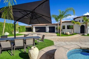 Villa | 5 bedrooms - Villa Toscana by Avantstay Palatial Villa With Spa Pool Theater Game Room Permit 4769 (Palm Springs)