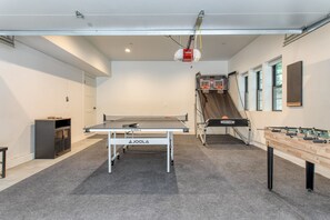 4 bedrooms