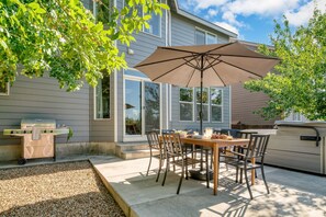 House - Ponderosa Pines by Avantstay Gorgeous Deck 10 Mins From Central Bend Family Friendly (Bend)