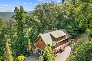 House - Leyland by Avantstay Cabin Mansion w Views (Asheville)