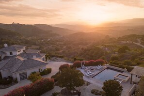 Villa | 7 bedrooms - Camila by Avantstay 18-person Temecula Mansion (Temecula)