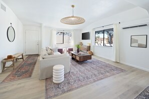 4 bedrooms - Carmella by Avantstay Modern Jtree Home w Large Outdoor Area (Twentynine Palms)