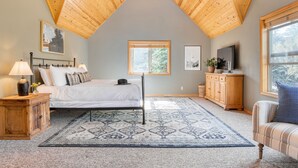 House | 3 bedrooms - Tanglewood by Avantstay 10mins to Bear Mountain Contemporary Hillside Cabin (Big Bear Lake)