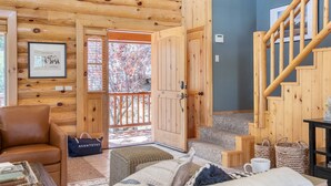 House | 3 bedrooms - Tanglewood by Avantstay 10mins to Bear Mountain Contemporary Hillside Cabin (Big Bear Lake)