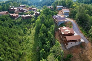 House | 8 bedrooms