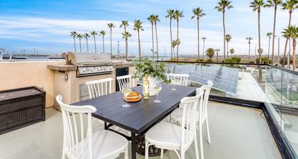 Velvet Sand I by Avantstay Steps to Newport Beach Private Rooftop w Outdoor Kitchen Hot Tub