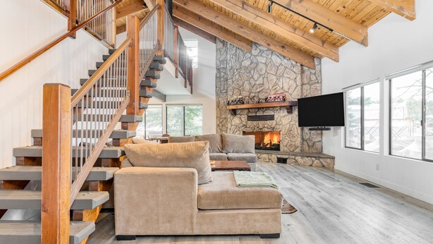 House | 4 bedrooms - Honeypot by Avantstay Indoor Pool Hot Tub (Big Bear Lake)