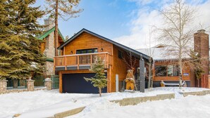 House | 4 bedrooms - Honeypot by Avantstay Indoor Pool Hot Tub (Big Bear Lake)