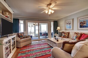 House | 3 bedrooms - 35 Beach Club Villa by Avantstay Oceanfront Views (Isle of Palms)