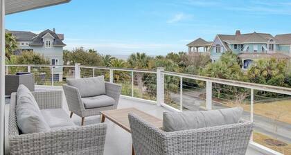 4 46th Avenue by Avantstay Pool Views Deck
