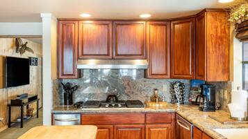 Nhà | 5 phòng ngủ