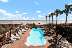 House | 6 bedrooms - 502 Ocean Blvd by Avantstay Beachfront w Pool Ocean Views (Isle of Palms)
