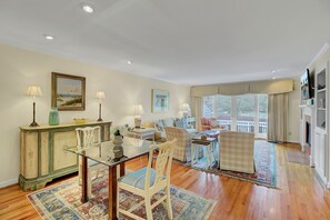 3 bedrooms - 43 Fairway Dunes by Avantstay Coastal Charm Golf (Isle of Palms)