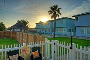 4 bedrooms - Seahorse Cove by Avantstay Pool Access by Beach (Port Aransas)