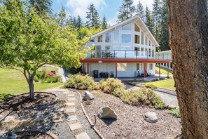 House | 2 bedrooms - Harborview Getaway by Avantstay Walk to Beach (Langley)