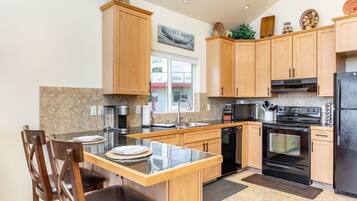 House | 2 bilik tidur