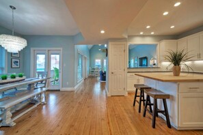 House | 4 bedrooms - Moxy s Beach House by Avantstay Pool Views (Port Aransas)