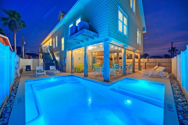 House | 4 bedrooms - Moxy s Beach House by Avantstay Pool Views (Port Aransas)