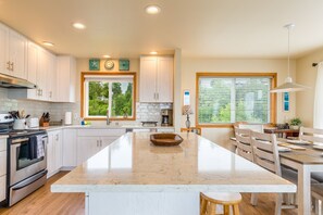 House | 4 bedrooms - Beach Lookout Retreat by Avantstay Rooftop Views (Coupeville)