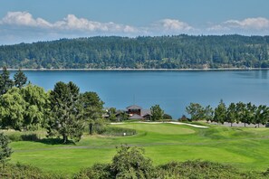 House - Fairway Harbor View by Avantstay Outdoor Oasis (Freeland)