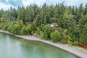 House | 1 bedroom - Eagle Beach Retreat by Avantstay Waterfront Home (Freeland)