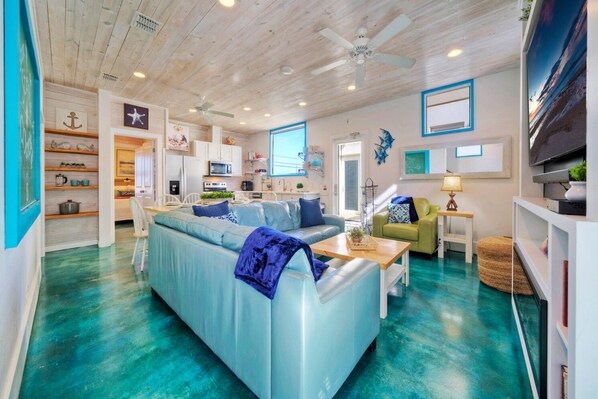 House | 4 bedrooms - Stella Maris by Avantstay Old Town Location Pool Access (Port Aransas)