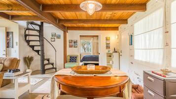 House | 2 bilik tidur