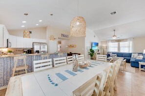 House - Salty Peach by Avantstay Private Pool New Decor (Port Aransas)