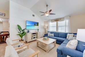 House - Salty Peach by Avantstay Private Pool New Decor (Port Aransas)