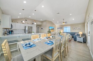 House | 4 bedrooms - Baydream Believer by Avantstay Private Pool (Port Aransas)