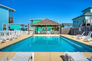 House | 4 bedrooms - Awave From it All by Avantstay 2 Blocks to Beach (Port Aransas)