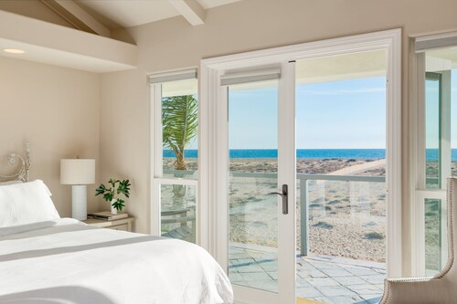 Beach Break by Avantstay Oceanfront View Patio