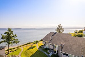 House | 2 bedrooms - Mutiny Bay Condo by Avantstay Walk to the Beach (Freeland)