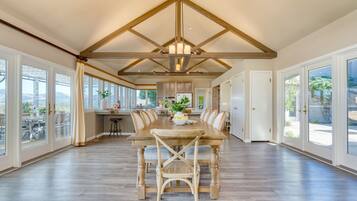 House | 5 bilik tidur