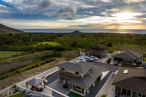 Villa | 4 bedrooms - Makaha Villa by Avantstay Mountain Ocean Views (Waianae)