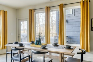 บ้านพัก | 5 ห้องนอน
