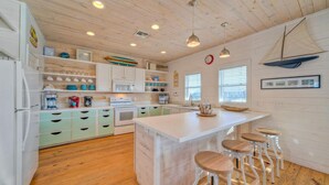 House | 4 bedrooms - Best Little Shore House by Avantstay Shared Pool (Port Aransas)
