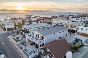 House | 5 bedrooms - Ocean Breeze Buyout by Avantstay Steps to Beach (Newport Beach)