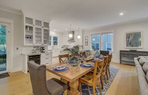 House | 5 bedrooms - 3602 Hartnett Boulevard by Avantstay Charming Home w Pool (Isle of Palms)