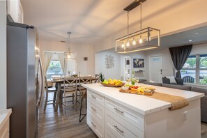 House - Charlie s Place by Avantstay Hot Tub Deck Yard (Fort Lauderdale)