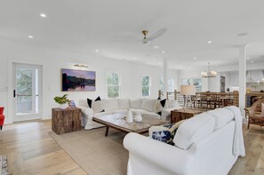 House | 5 bedrooms - 6 36th Avenue by Avantstay Stunning Private Pool (Isle of Palms)