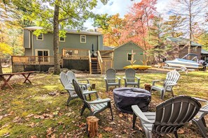 House | 4 bedrooms - Double Diamond Lodge by Avantstay Group Escape w Firepit Patio Activities (Lake Harmony)